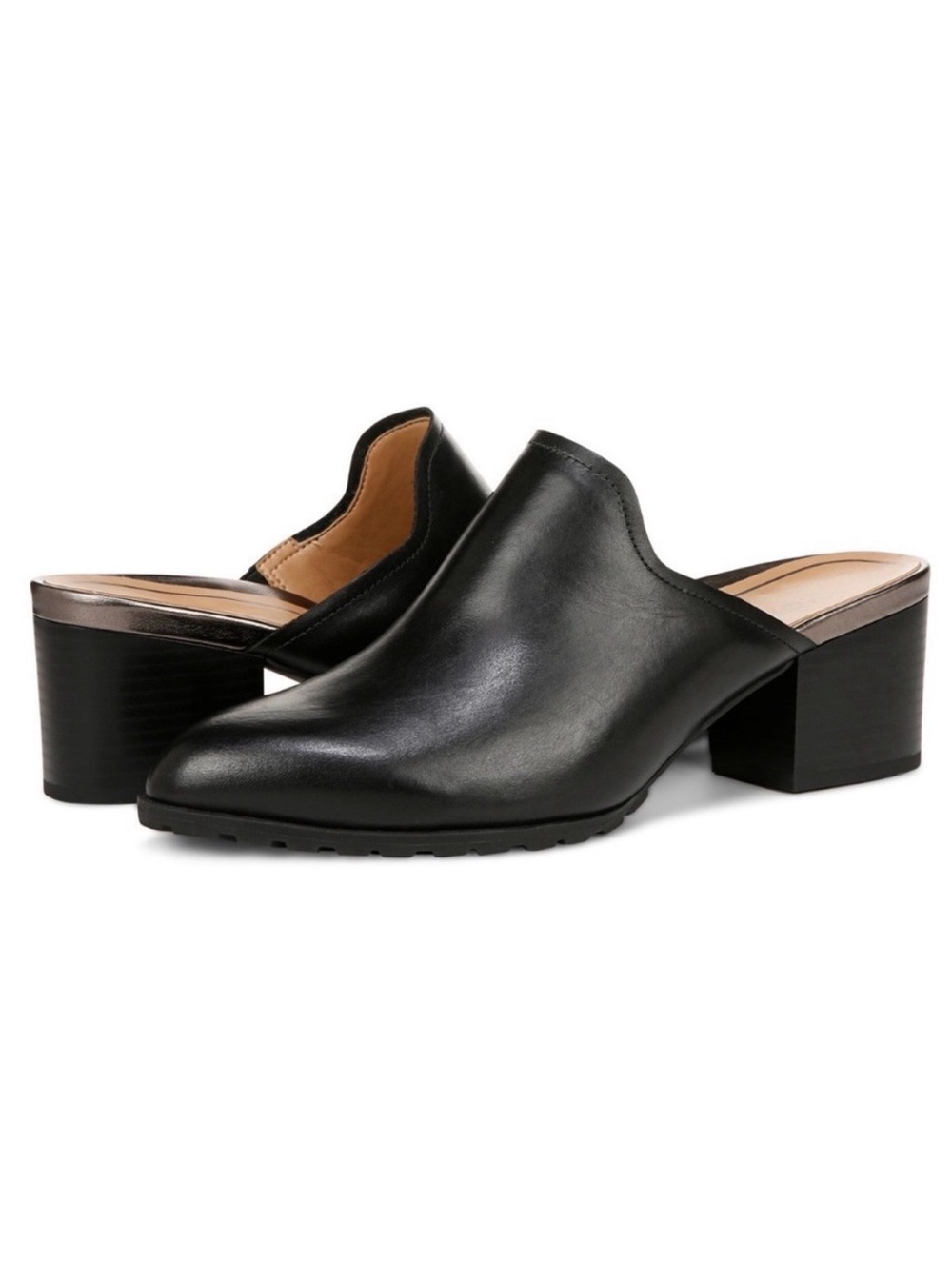 Vionic Claremont Mule in Black
Leather size 8